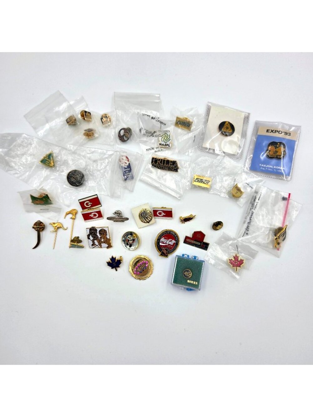 Miscellaneous Lapel Pins Expo 93 Coke Hockey Gas Genie Lot Of 36 Read